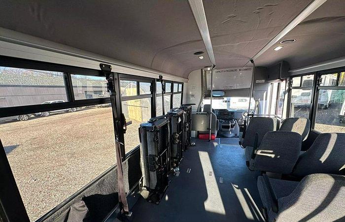 Refurbished 2016 Ford E-450 NON CDL 12/4 WHEELCHAIR SHUTTLE BUS