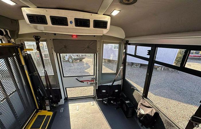 Refurbished 2016 Ford E-450 NON CDL 12/4 WHEELCHAIR SHUTTLE BUS