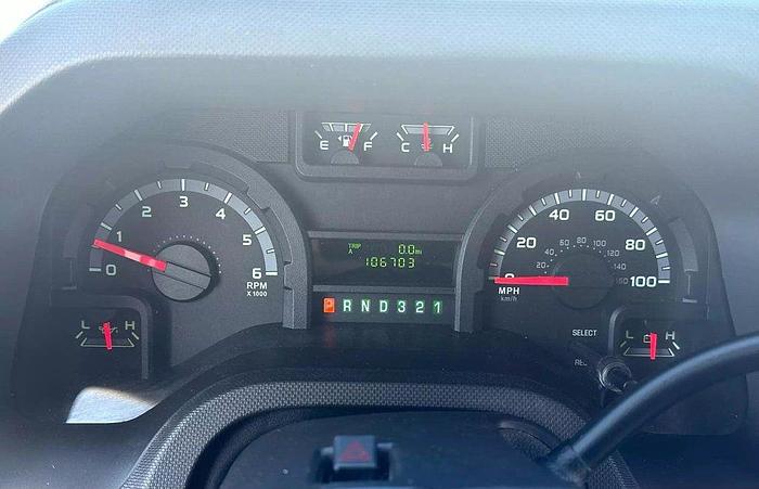 Used 2013 Ford E-350 Non CDL 8/4 Wheelchair Shuttle Bus