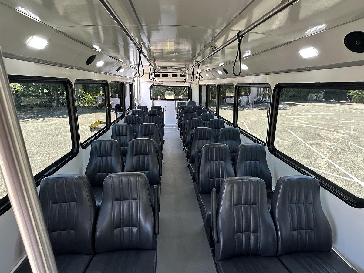 Refurbished 2018 Ford F550 Glaval Wheelchair Shuttle Bus 28 Passenger 2 Wheelchair