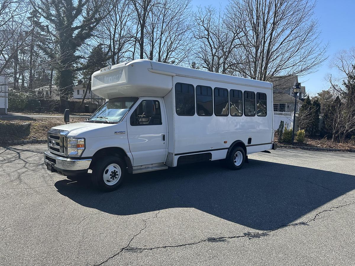 Refurbished 2017 Ford E-450