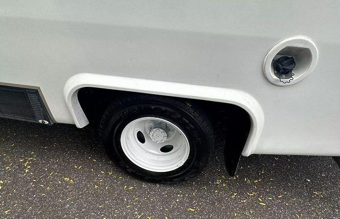 Refurbished 2021 Ford E-350 Non CDL 13/1 Wheelchair Shuttle Bus W/LUGGAGE