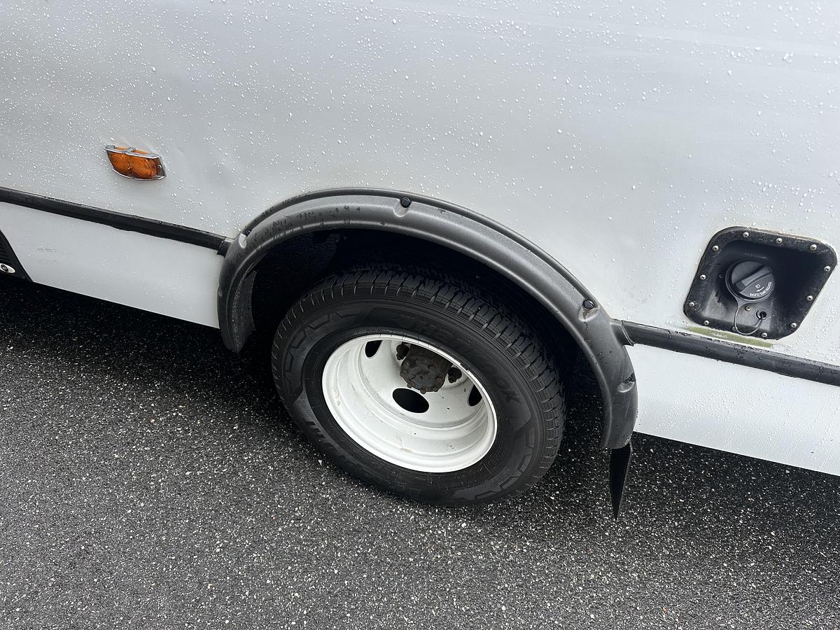 Refurbished 2017 Ford E-450