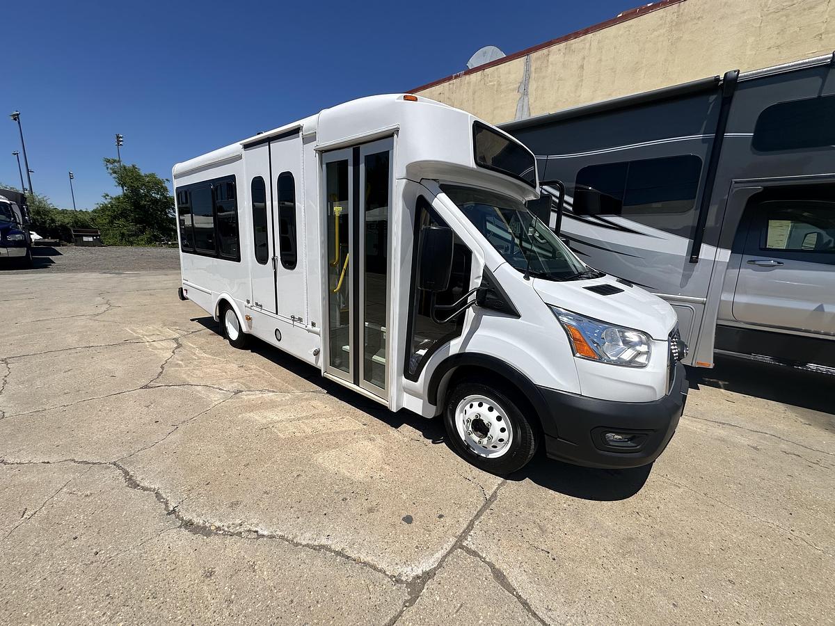 Refurbished 2020 FORD Transit 8/4