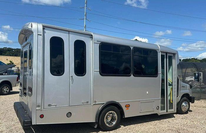 Refurbished 2017 Ford E450 NON CDL 14 / 2 WHEELCHAIR SHUTTLE BUS