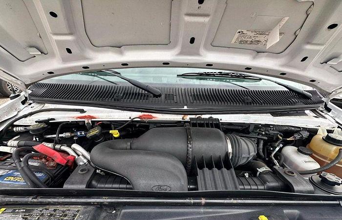 Refurbished 2015 Ford E-350 Non CDL 8/4 Wheelchair Shuttle Bus