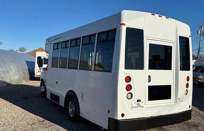 Refurbished 2016 Ford E-450 NON CDL 12/4 WHEELCHAIR SHUTTLE BUS