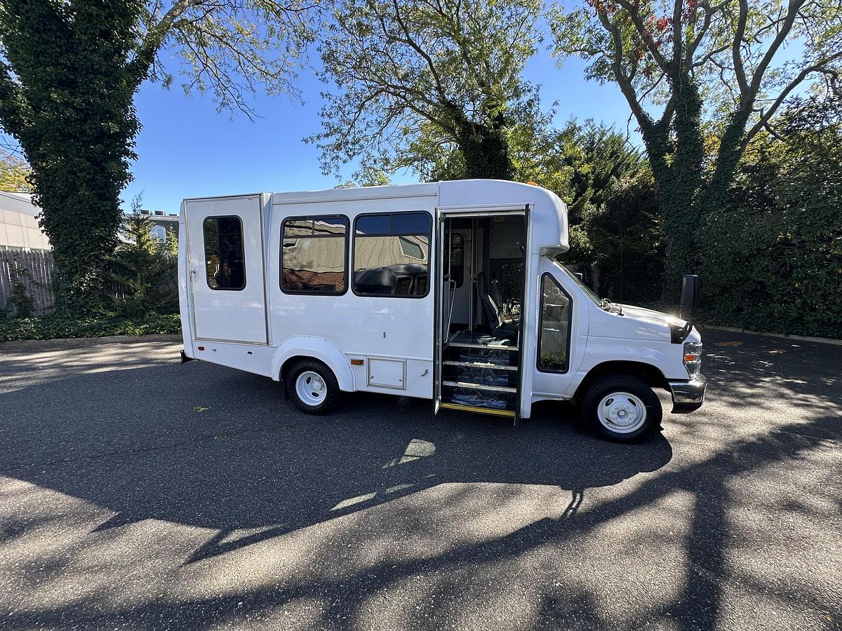 Refurbished 2016 Ford E-350 Non CDL Wheelchair Shuttle Bus