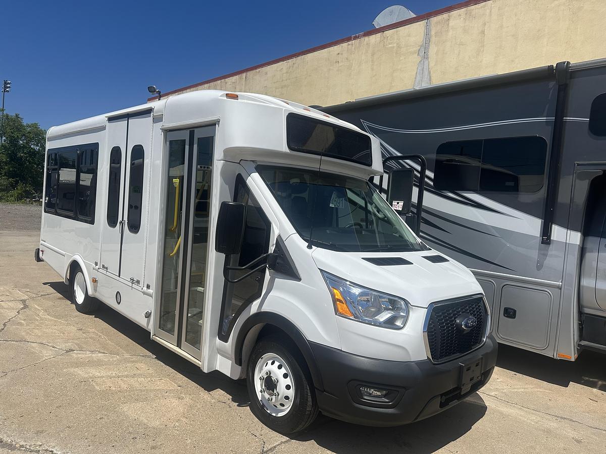 Refurbished 2020 FORD Transit 8/4