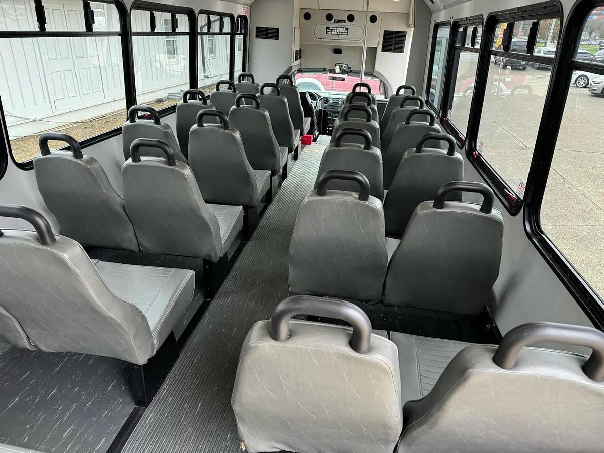 Refurbished 2012 Ford F-550 Glaval Wheelchair Shuttle Bus 30/2