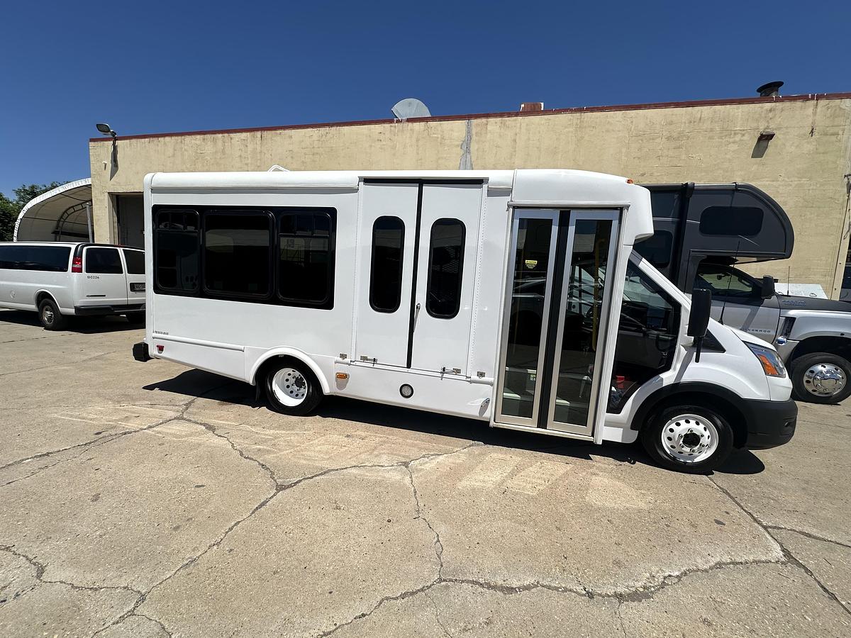 Refurbished 2020 FORD Transit 8/4