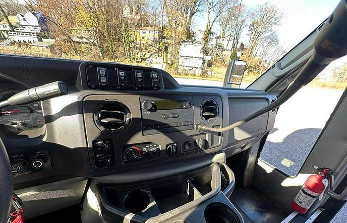 Refurbished 2016 FORD NON CDL AIRPORT SEATING 12/2 WHEELCHAIR SHUTTLE