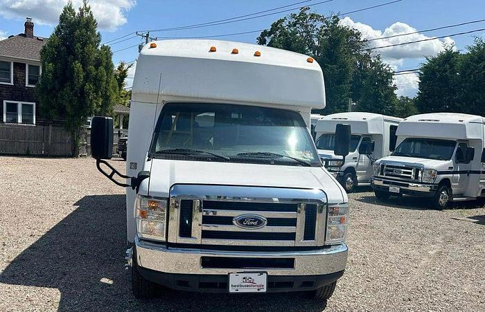 Refurbished 2016 Ford E-450 18/2 WHEELCHAIR SHUTTLE BUS