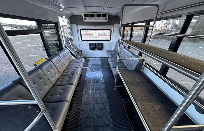 Refurbished 2016 FORD NON CDL AIRPORT SEATING 12/2 WHEELCHAIR SHUTTLE