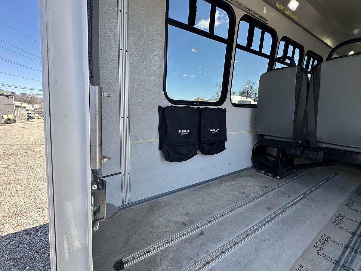 Refurbished 2017 Ford E-450