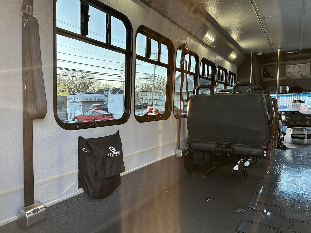 Refurbished 2017 Ford E-450