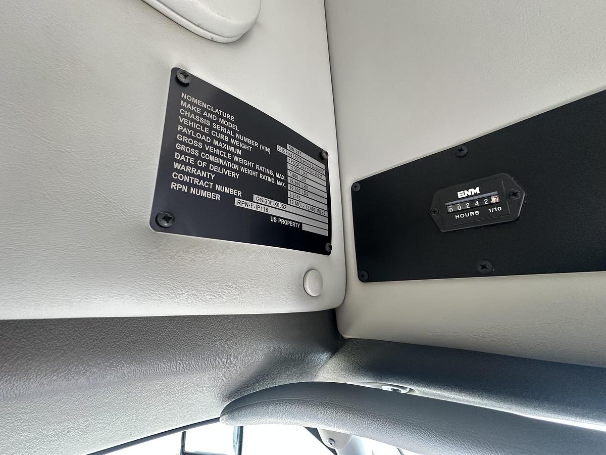 Used 2015 Ford F550 25 Passenger 2 Wheelchair Shuttle Bus