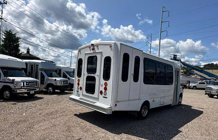 Refurbished 2016 Ford E-450 18/2 WHEELCHAIR SHUTTLE BUS