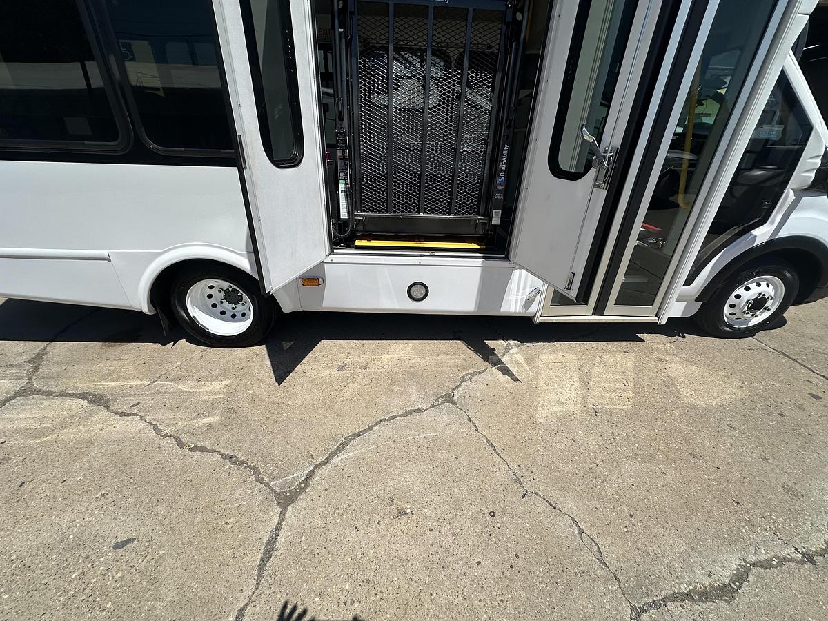 Refurbished 2020 FORD Transit 8/4