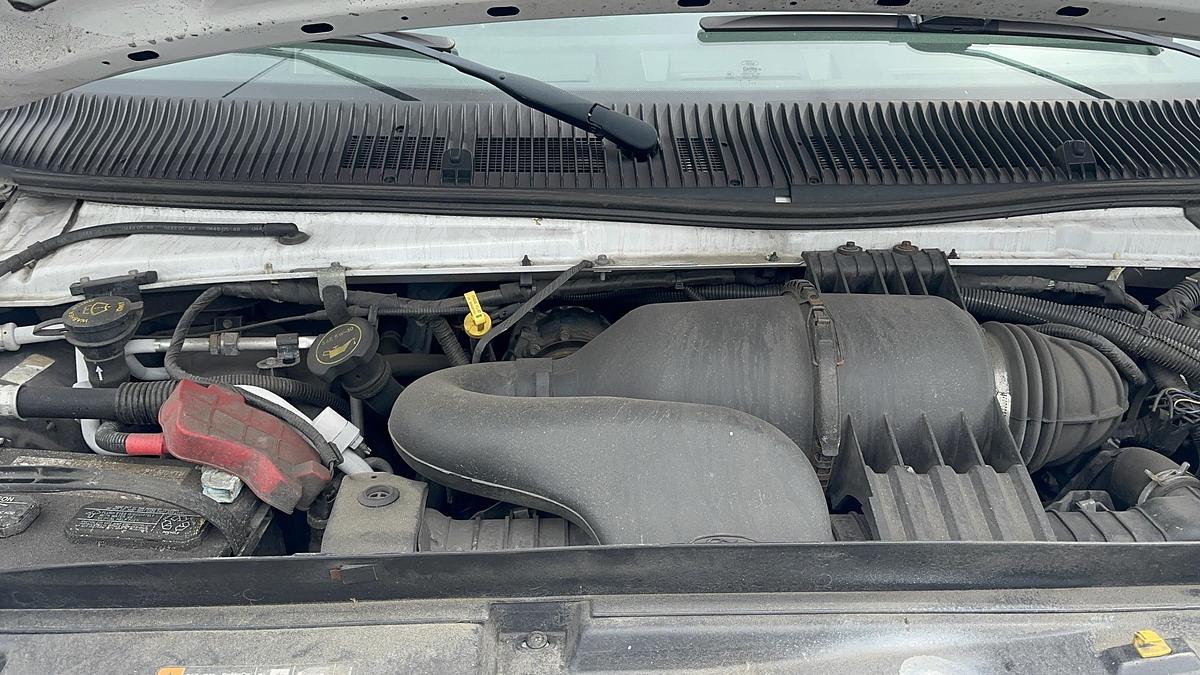 Used 2019 Ford E-450 24 Passenger Shuttle Bus W/Luggage