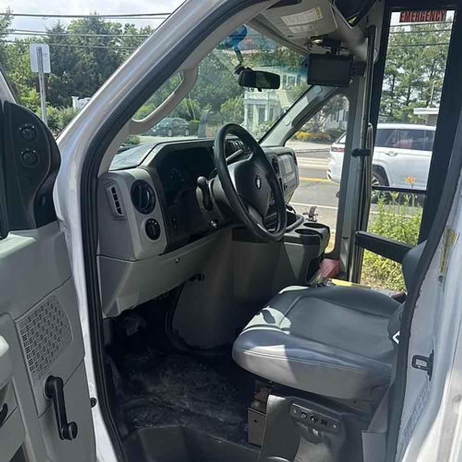 Refurbished 2017 Ford E-450 NON CDL 12 / 4 WHEELCHAIR SHUTTLE BUS