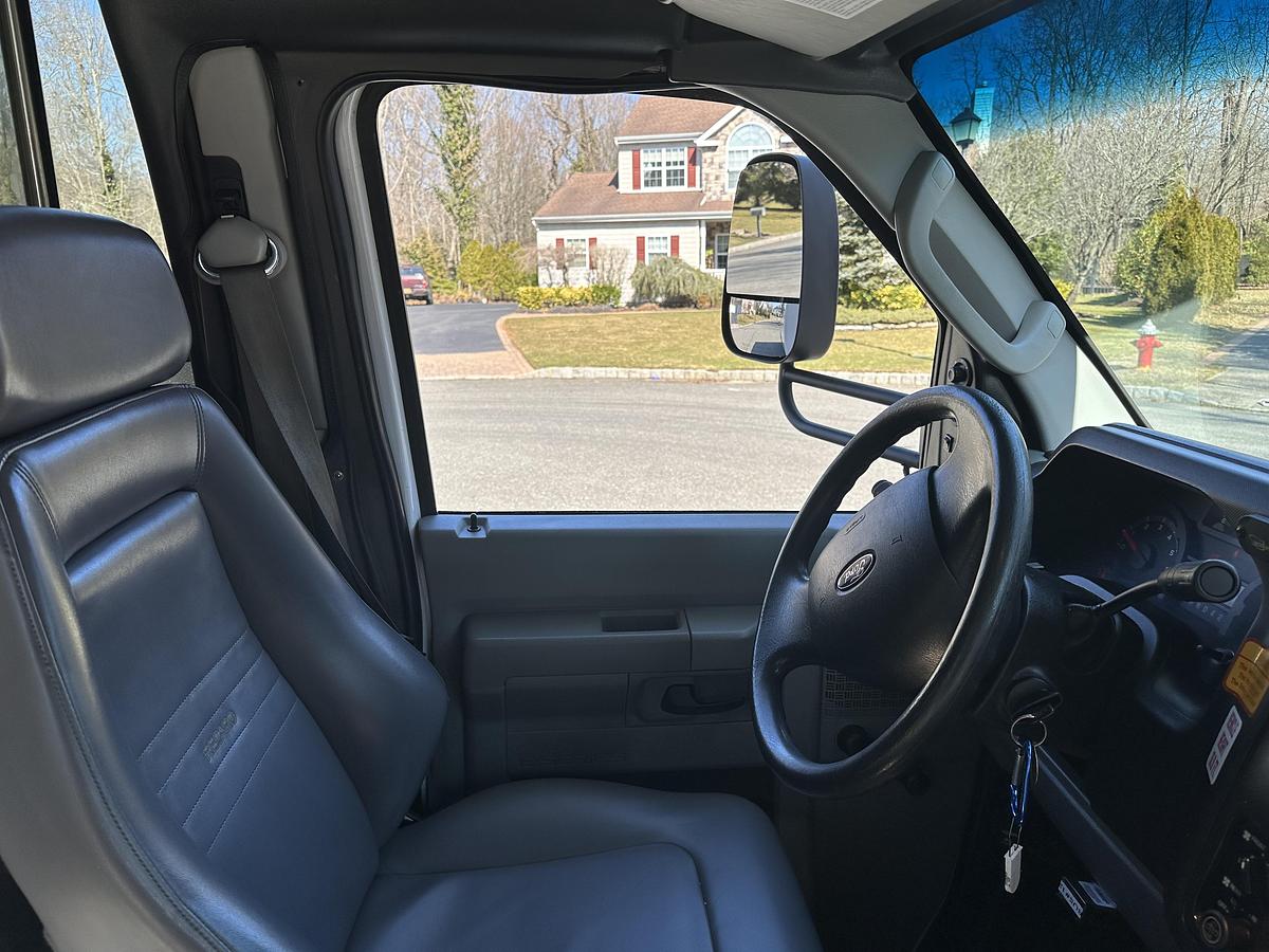 Refurbished 2017 Ford E-450