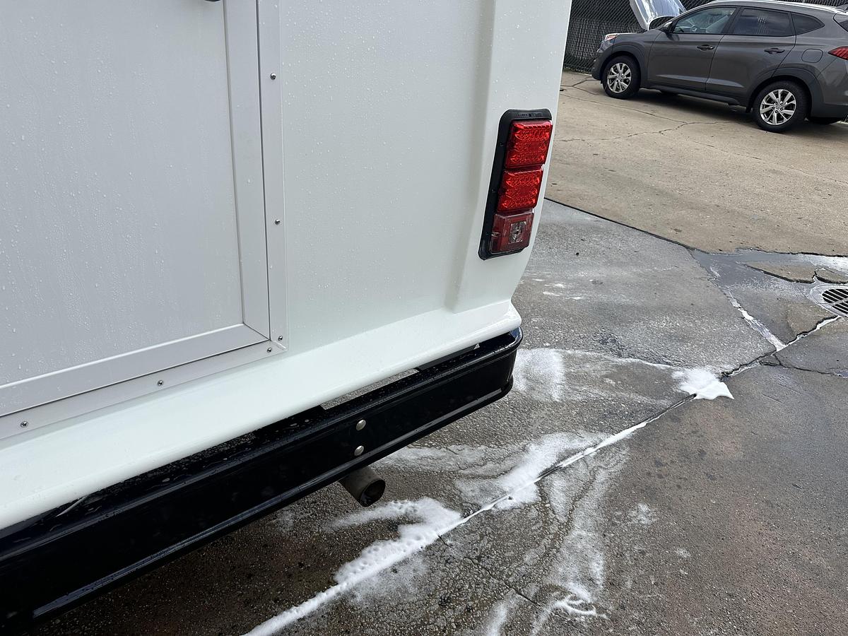 Used 2018 Ford E-350 NON CDL 13/2 Wheelchair Shuttle Bus
