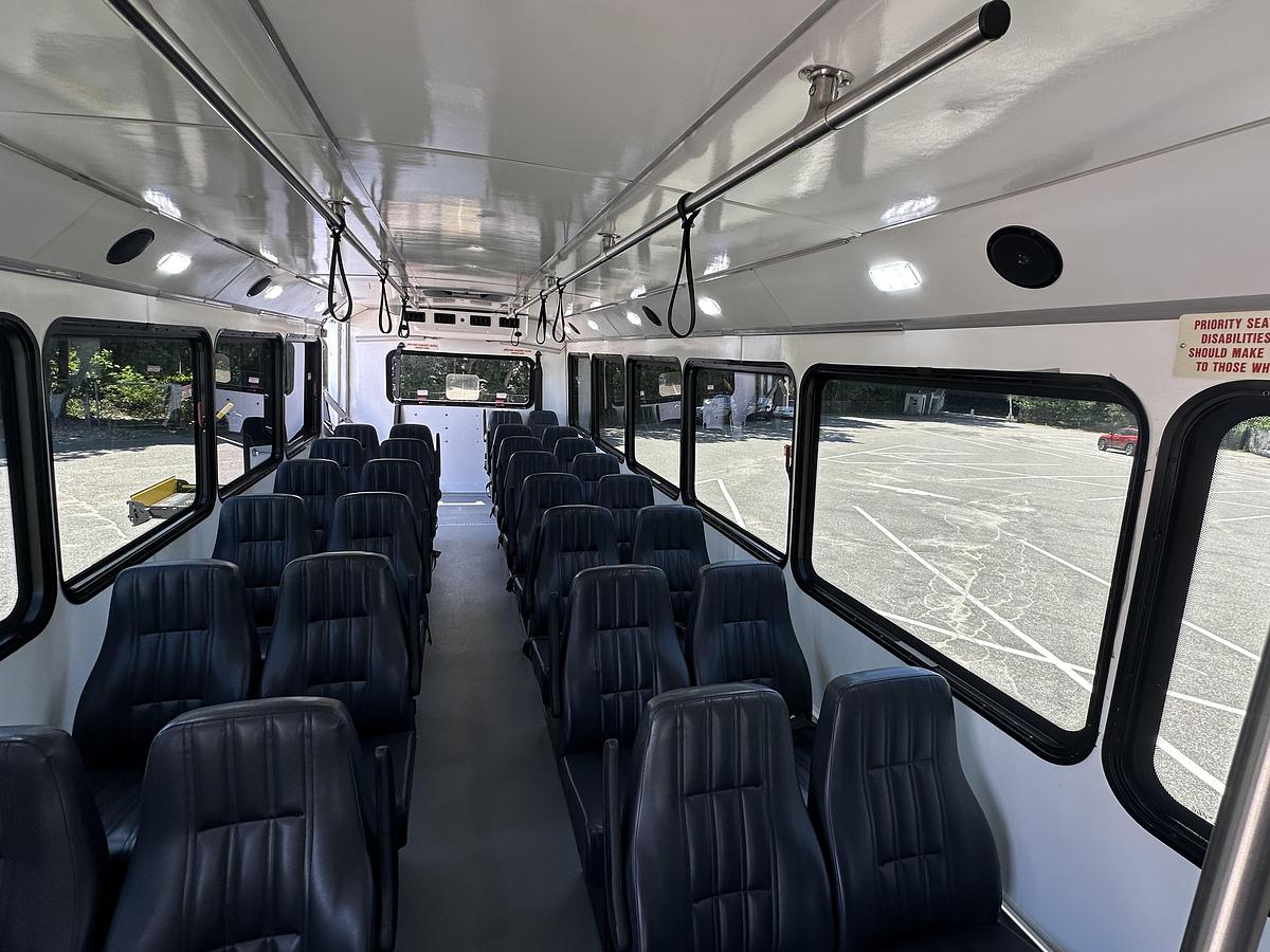 Refurbished 2018 Ford F550 Glaval Wheelchair Shuttle Bus 28 Passenger 2 Wheelchair