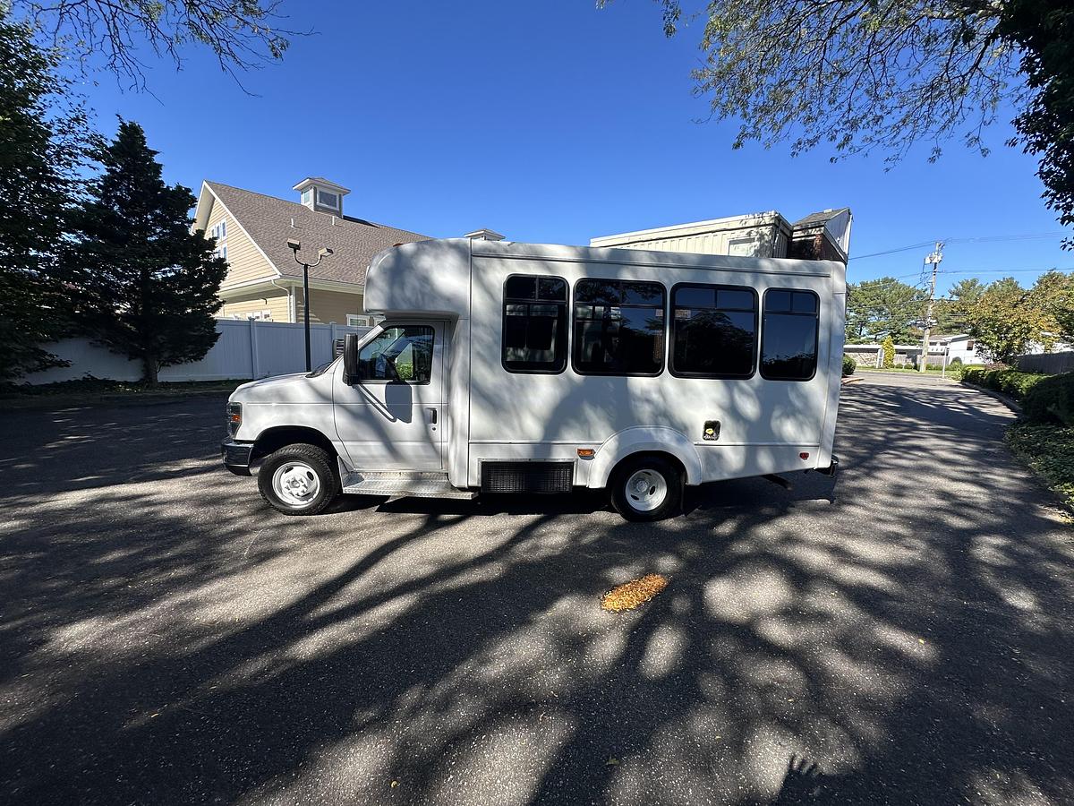 Refurbished 2016 Ford E-350 Non CDL Wheelchair Shuttle Bus