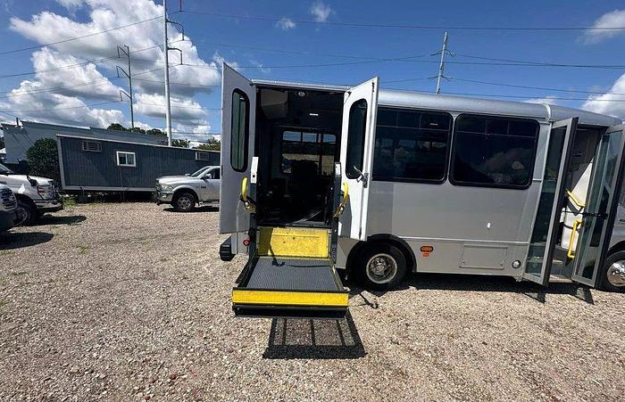 Refurbished 2017 Ford E450 NON CDL 14 / 2 WHEELCHAIR SHUTTLE BUS