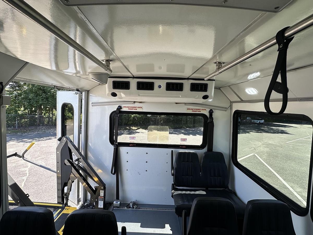 Refurbished 2018 Ford F550 Glaval Wheelchair Shuttle Bus 28 Passenger 2 Wheelchair