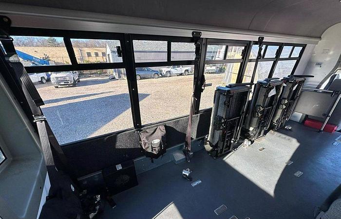 Refurbished 2016 Ford E-450 NON CDL 12/4 WHEELCHAIR SHUTTLE BUS