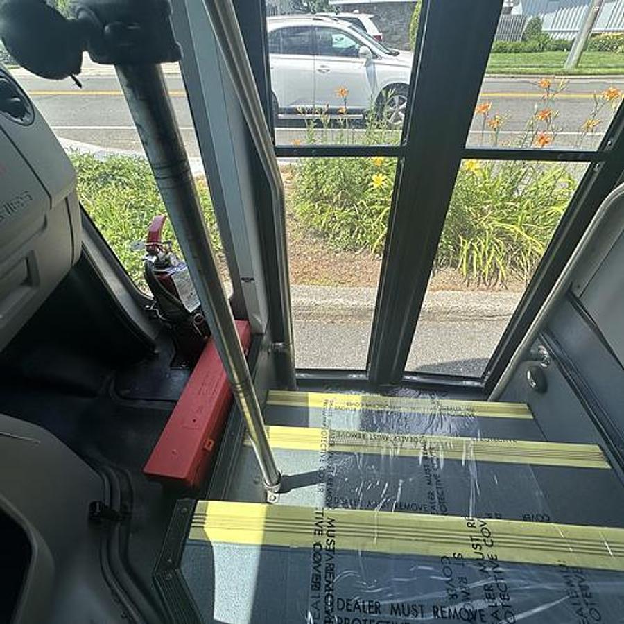 Refurbished 2017 Ford E-450 NON CDL 12 / 4 WHEELCHAIR SHUTTLE BUS