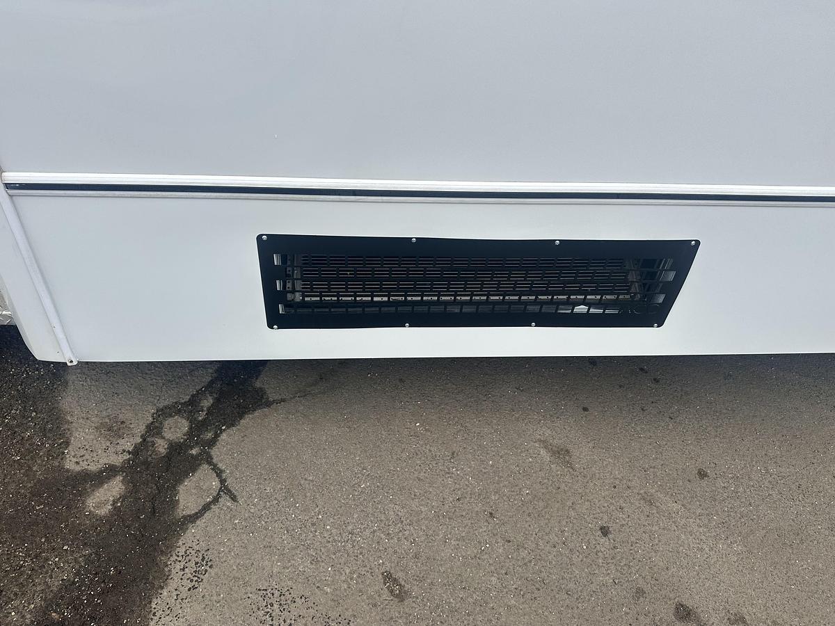 Used 2017 Ford E-450 19/7 Wheelchair Shuttle Bus