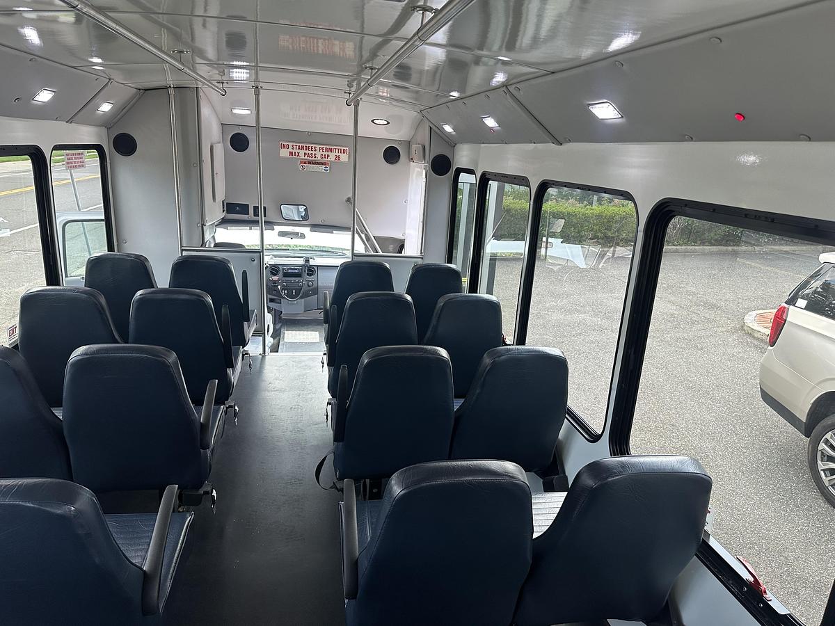 Used 2015 Ford F550 25 Passenger 2 Wheelchair Shuttle Bus
