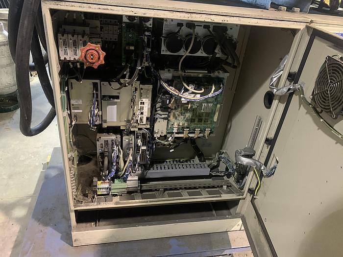 Used YASKAWA MOTOMAN ES165D 6 AXIS CNC ROBOT WITH DX100 CONTROLLER WITH SPOT WELDING GUN