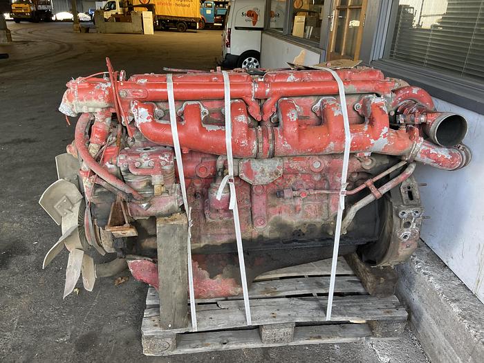 Used 1990 Iveco engine turbostar 190.38 M8210.22
