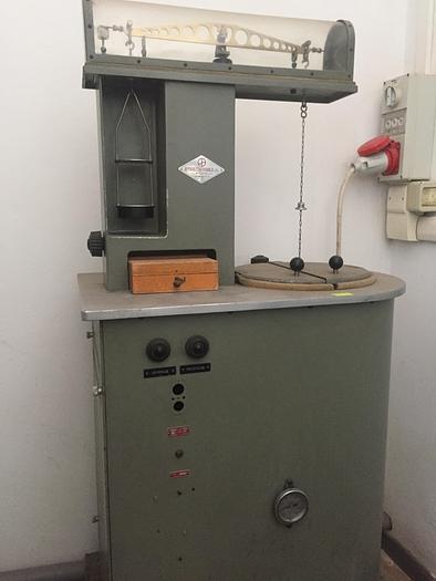 Used LABORATORY EQUIPMENT : FULL LABORATORY