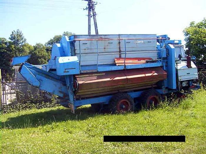 Used Kombajn do młócenia zielonego groszku - Typ "VNBC-7" - produkcji węgierskiej