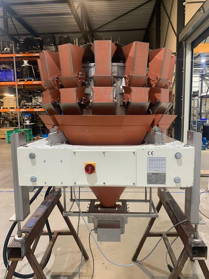 Gebruikt 2000 Yamato Dataweigh Multihead weger, ADW 414SD