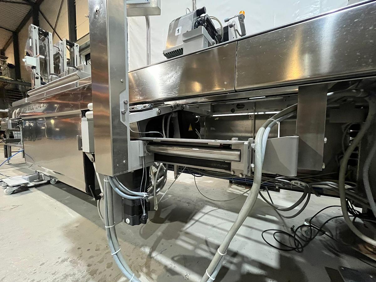 Gebruikt 2008 Multivac Dieptrekverpakkingsmachine R245