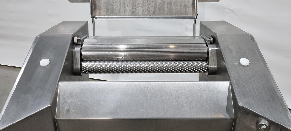 Gebruikt 2018 Maja Onthuidmachine, EVM 5006