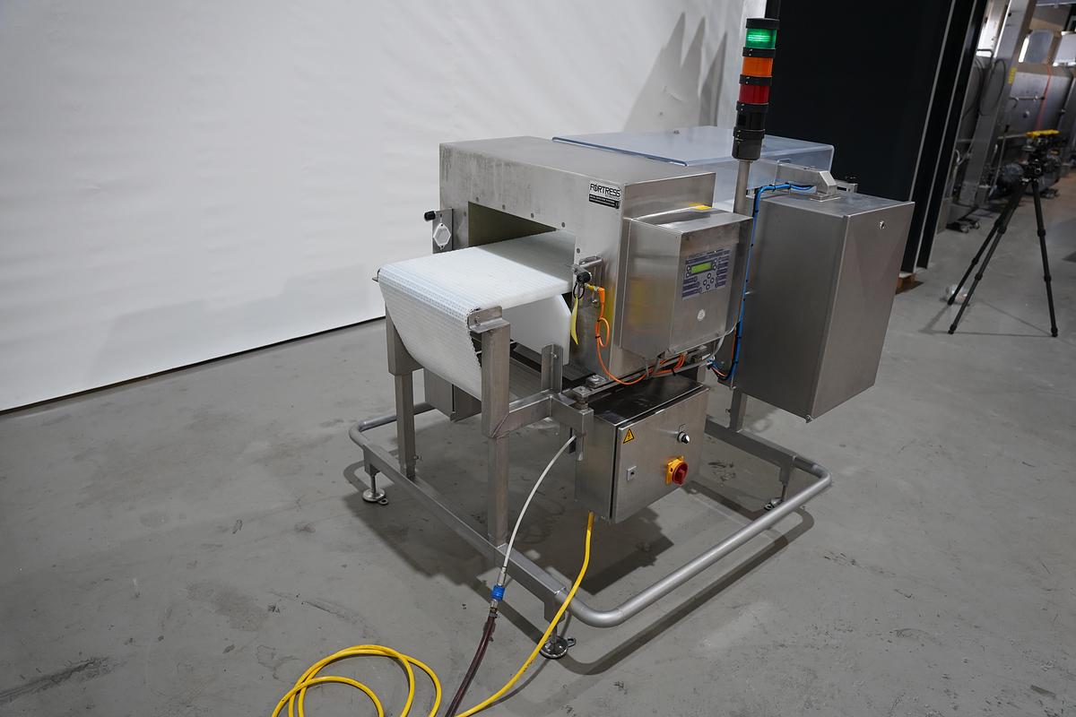 Gebruikt 2014 Fortress Metaaldetector