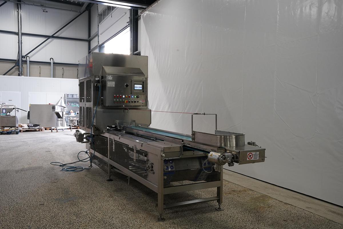 Gebruikt 2021 PND Aardbeiensnijder type, De-clayx machine