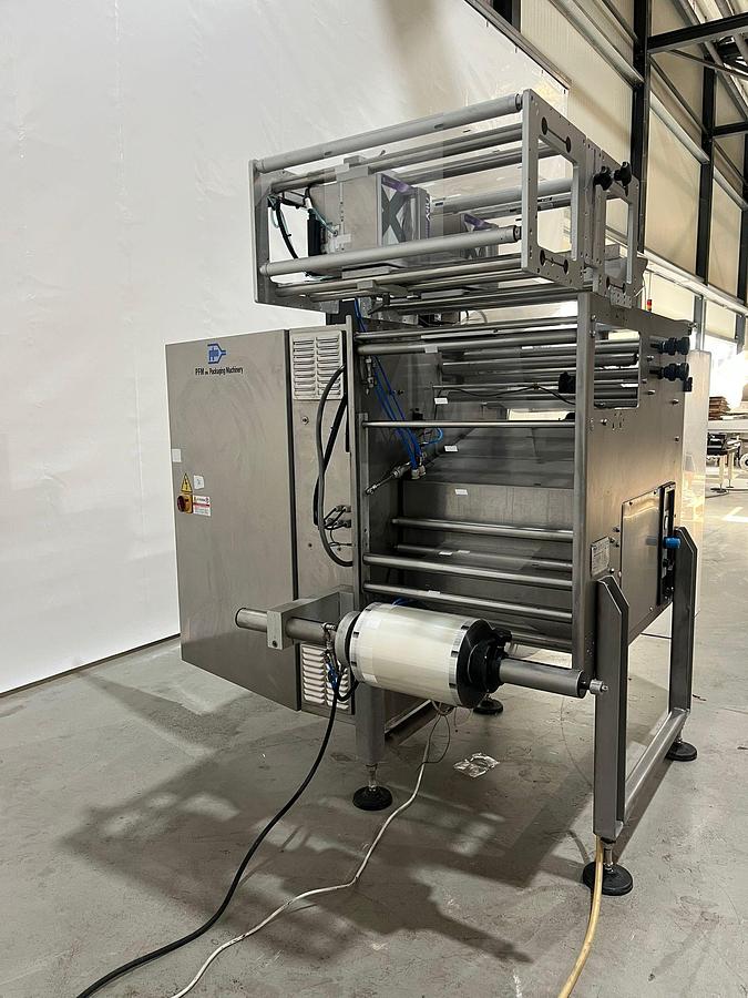 Used 2005 PFM spa Verticale Verpakkingsmachine ZENITH INOX