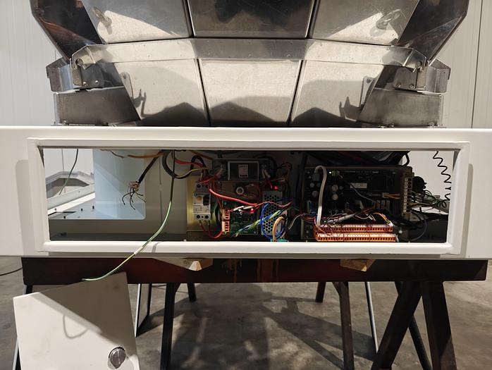 Used Yamato Dataweigh Multihead weger, ADW-508MD