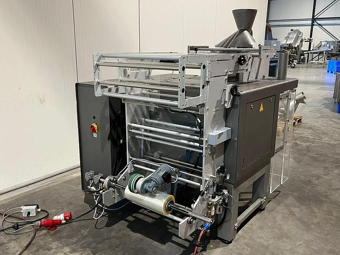 Used 1998 UVA-Butler Verpakkingsmachine, But 2-320