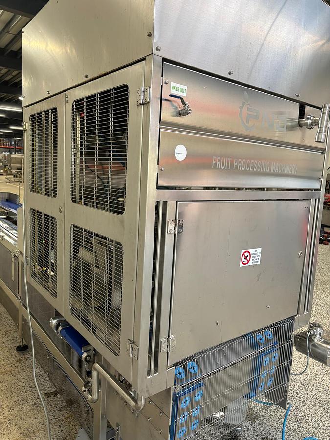 Gebruikt 2022 PND  Aardbeiensnijder type, De-clayx machine