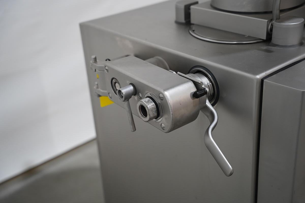 Gebruikt 2011 Handtmann VF608 Plus vacuümvuller