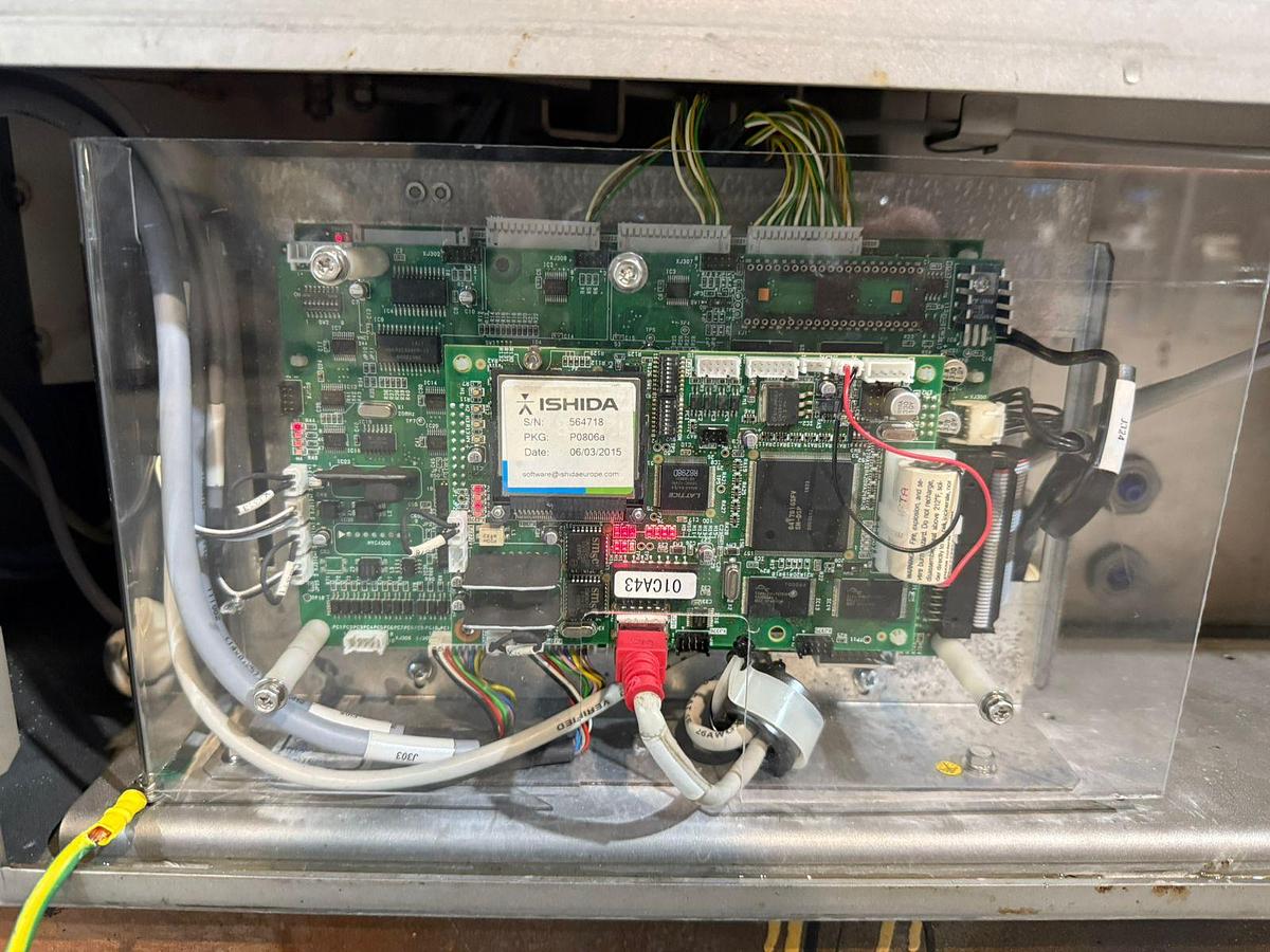 Gebruikt 2015 Ishida Multihead weger, CCW-RS-210W-1S/30-SS